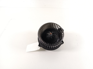   Heater blower motor  - 97113AT000 