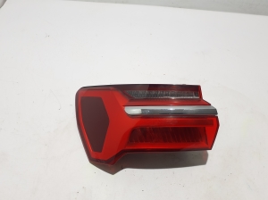 AUDI A6 C8 (2018–2025) Eckleuchte hinten 4K5945069