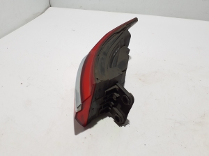 AUDI A6 C8 (2018–2025) Eckleuchte hinten 4K5945069 - 2