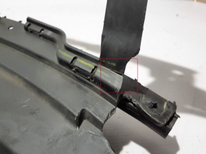 RENAULT Austral (2022–2026) Front grille bracket 620363874R - 3