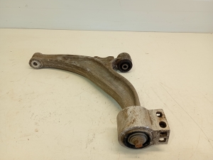 Opel Astra J (2009–2017) Front control arm 10960LE02 - 3
