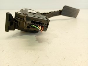 Opel Astra J (2009–2017) Accelerator pedal 13252704 - 4