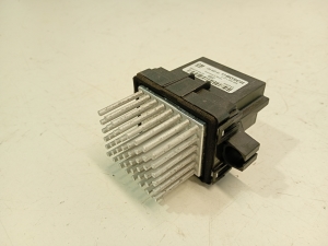 Opel Astra J (2009–2017) Cabin shoulder motor resistance 13503201 - 4