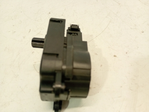 Opel Astra J (2009–2017) Salongi soojenduse klapi mootor DA644001U41 - 4