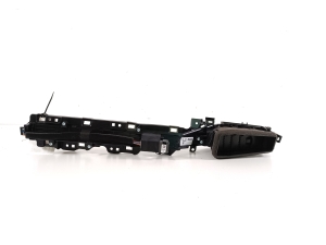 Kia Niro EX (2022–2026) Dashboard air vent grilles 84760AT000 - 3