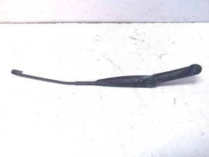 Windshield wiper arm