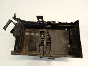 Opel Astra J (2009–2017) Battery holder 13354420 - 4