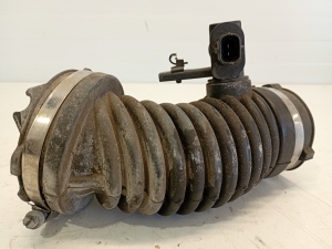 Opel Astra J (2009–2017) Air intake hose 13259221 - 4