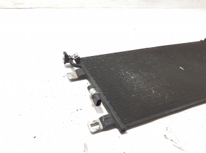 AUDI A6 C8 (2018–2025) Kliimaradiaator 8W0816411M - 2