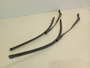 Opel Astra J (2009–2017) Windshield wiper arm 97036203 - 2