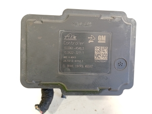 Opel Astra J (2009–2017) ABS unit 13412555 - 2