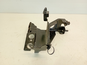 Opel Astra J (2009–2017) ABS unit bracket 13264387 - 2
