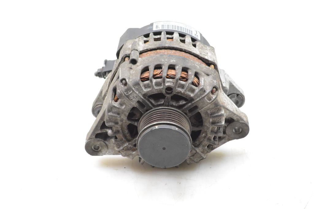 Kia Sportage (2010–2016) Generaator 373002F100