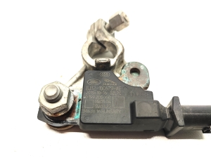 Land Rover Evoque (2011–2018) Miinusjuhtme klemm BJ3210C679AE - 2