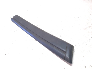 Mercedes Benz E-Class W124 (1985–1995) Front fender molding - 2