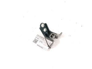   Rear side door lower hinge  - 793102E000 