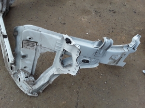 Chevrolet Silverado GMT K2XX (2013–2026) Schlossträger und seine Teile (Frontmaske) 86790624 - 2