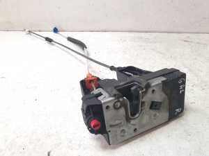 Rear side door lock - 24414135