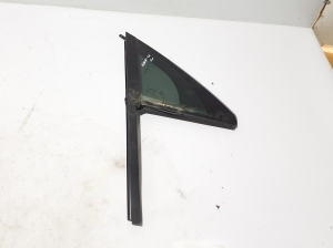   Front door quarter glass  - 95B845114E 