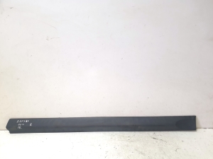 Front door molding - 090597588