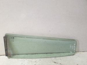 Rear door quarter glass - 43R007022