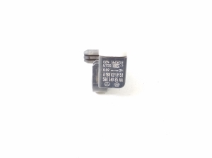 Infiniti Q30 (2015–2018) Airbag sensor A1668210151 - 2