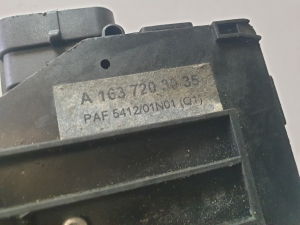 Mercedes Benz ML-Class 163 (1998–2005) Front door lock A1637203035 - 2