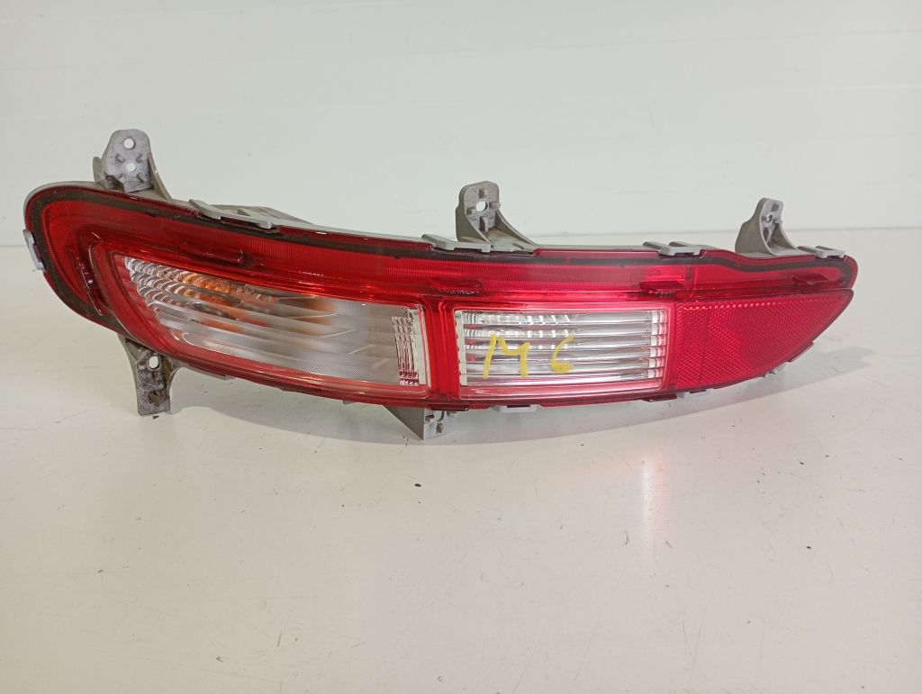 Kia Sportage (2010–2016) Tagumine udutuli 151112B