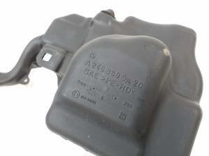 Infiniti Q30 (2015–2018) Front washer fluid reservoir A2468690220 - 3