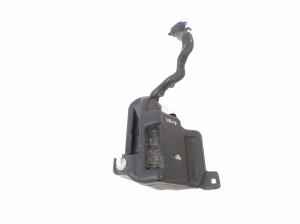 Infiniti Q30 (2015–2018) Front washer fluid reservoir A2468690220 - 4