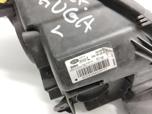 Ford Kuga (2012–2019) Headlight CV4413W030BE - 2