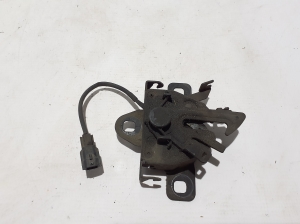 RENAULT Talisman II (2015–2026) Hood latch 656015537R - 2