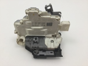 Volkswagen Passat B6 (2005–2010) Front door lock 3C2837016A - 2