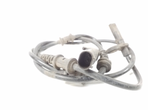 Infiniti Q30 (2015–2018) Front ABS sensor A2465402510 - 3