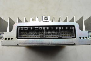 Kia Optima (2010–2015) Audioverstärker 963702T400 - 4