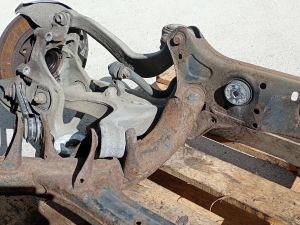 AUDI Q5 (2008–2017) Hinterachse und ihre Teile 8R0505235N - 8