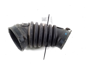 Air intake hose - 06M129740D