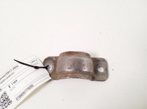 Front anti-roll bar bracket - 4M0411336