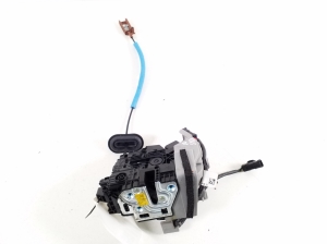 Front door lock - 81320AT110