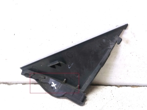 Suzuki Swift III (2004–2010) Mirror triangle trim 7719163J - 2