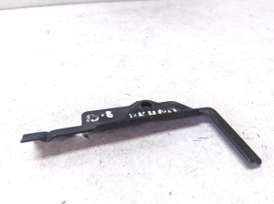 Volkswagen Passat B8 (2014–2023) Batteriehalter 5Q0803219C - 2