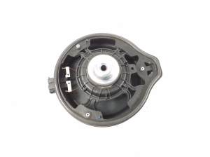Infiniti Q30 (2015–2018) Speaker A2468200100 - 3