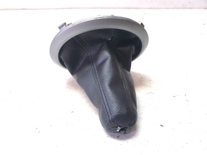 Suzuki Swift III (2004–2010) Gear lever trim - 2