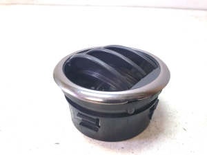 Suzuki Swift III (2004–2010) Dashboard air vent grilles 7363058J0 - 4