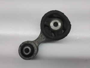 Honda CR-V (2012–2016) Engine mount 50880SWYE81 - 3