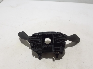 VOLVO XC60 (2017–2026) Switch and its parts - 2