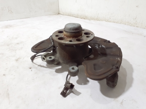Mercedes Benz E-Class W212 (2009–2015) Front wheel hub A2123321601 - 2