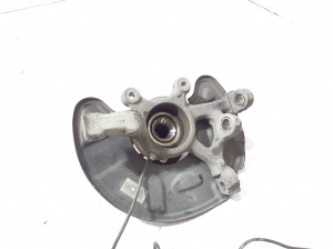 Mercedes Benz E-Class W212 (2009–2015) Front wheel hub A2123321601 - 3