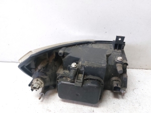 Ford Transit (2003–2006) Esituli 20A066B - 4