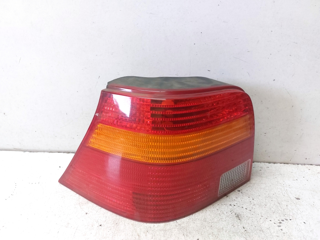 Volkswagen Golf IV (1997–2003) Eckleuchte hinten 1J6945095AA Volkswagen Golf IV (1997–2003) Eckleuchte hinten 1J6945095AA